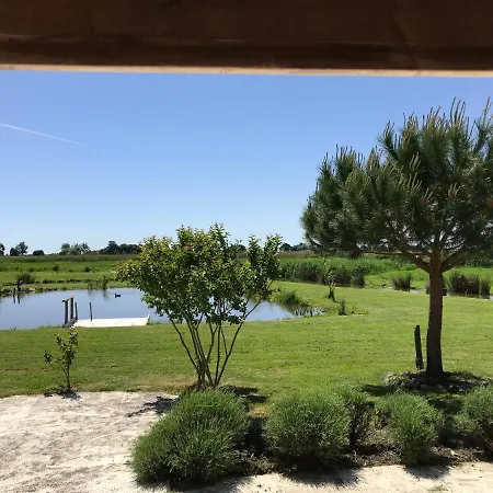 Lodge La Sainte Agnante Et Ses Roselieres Saint-Sorlin-de-Conac